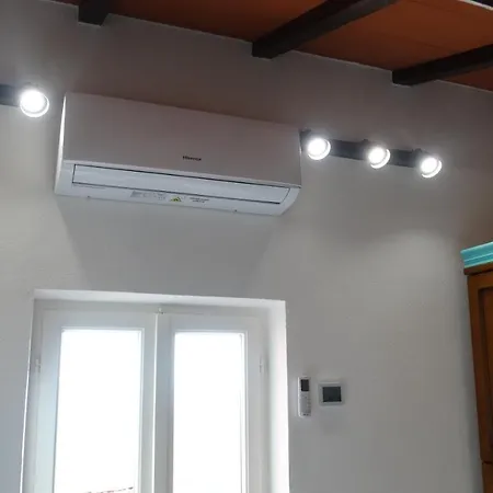 Lucas Luxury House Nicola