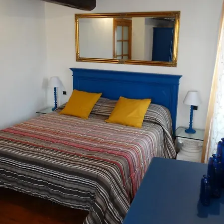 Lucas Luxury House Nicola