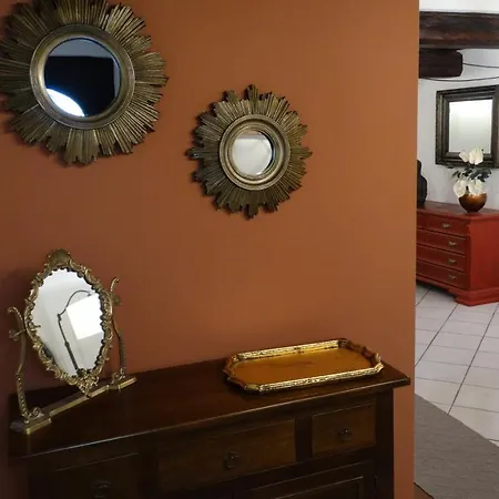 Lucas Luxury House *