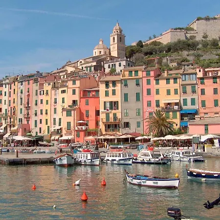 Lucas Luxury House *