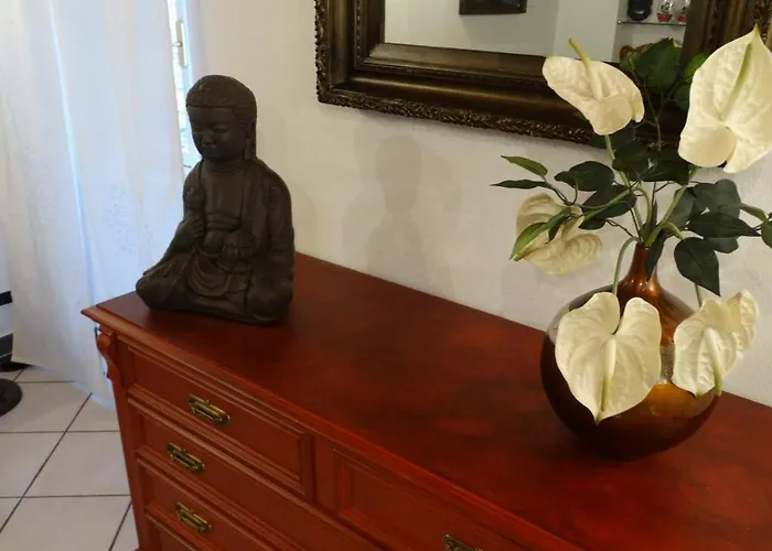 Lucas Luxury House Nicola